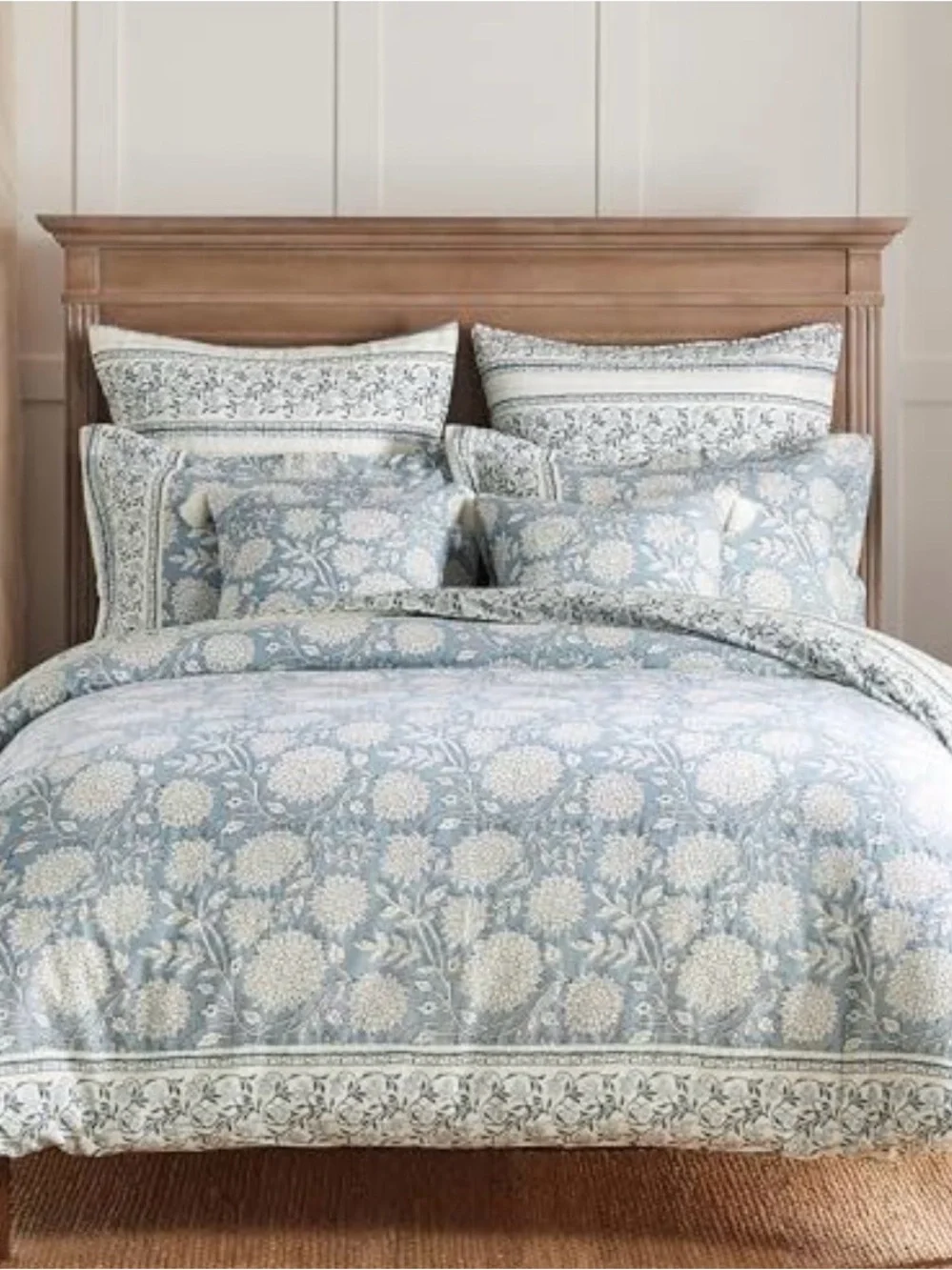 Levtex Blue and White Floral-Pattern Duvet Set